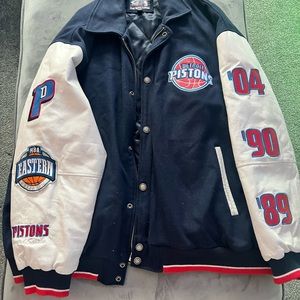 NBA Pistons 3-Time Champion Men’s Varsity. 3XL